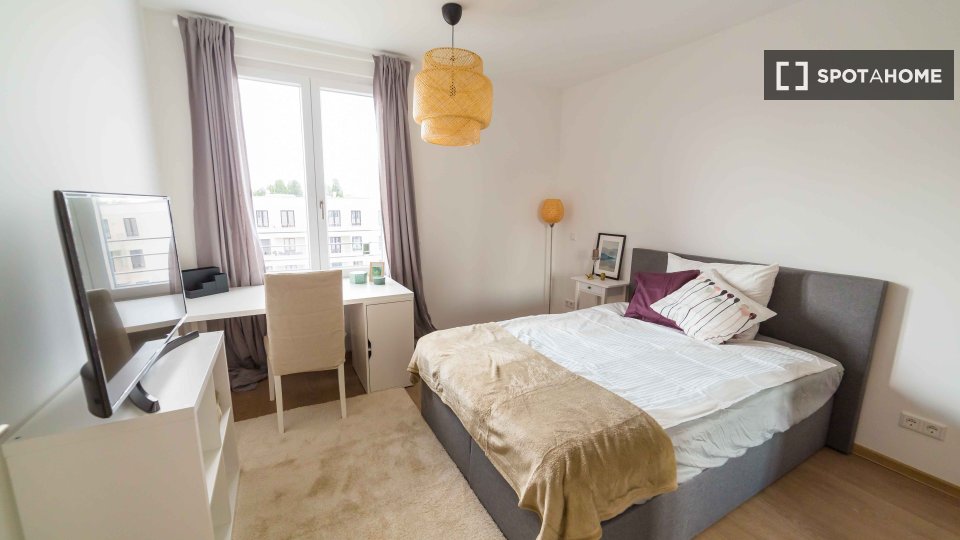 Room, Klara Franke Straße, Berlin