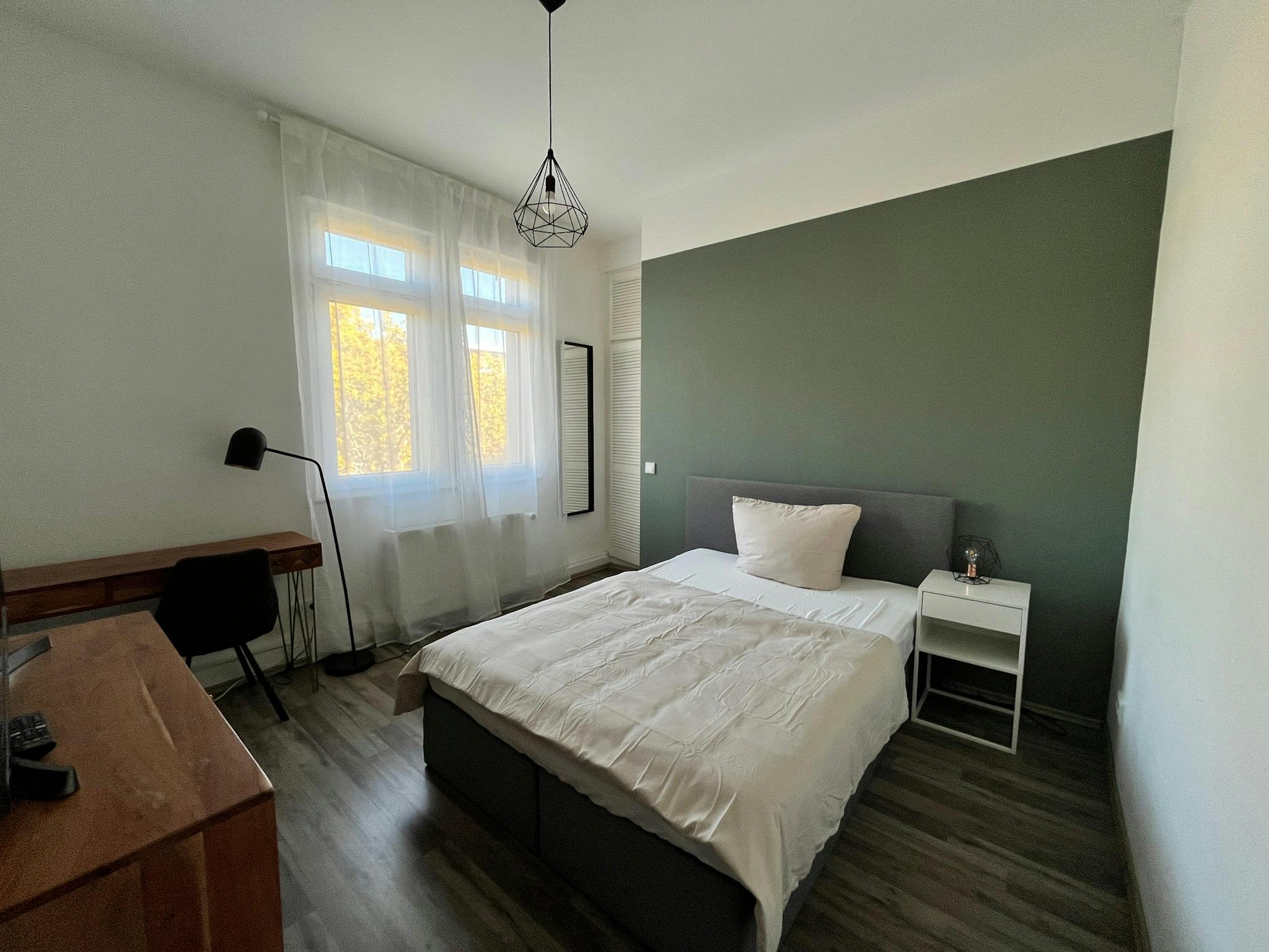 Apartment, Saalburgallee, Frankfurt