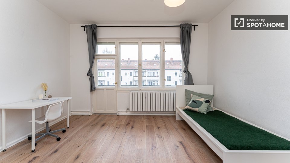 Room, Lauterberger Str., Berlin