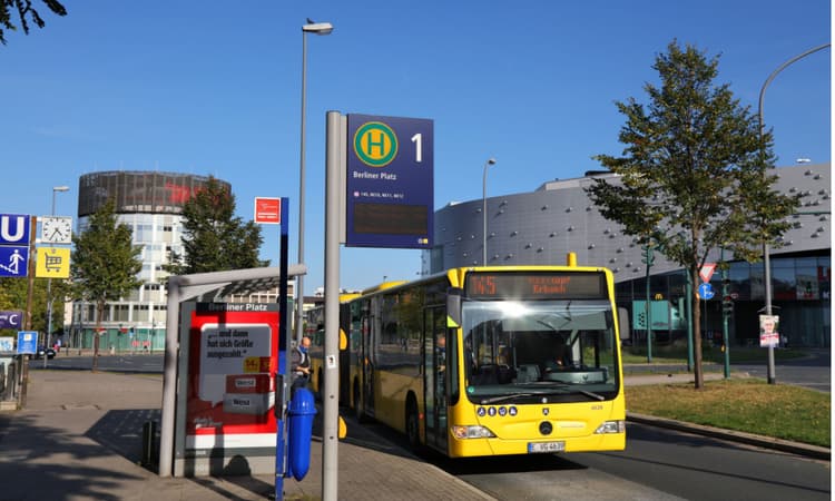 Baby born on board a bus in Essen