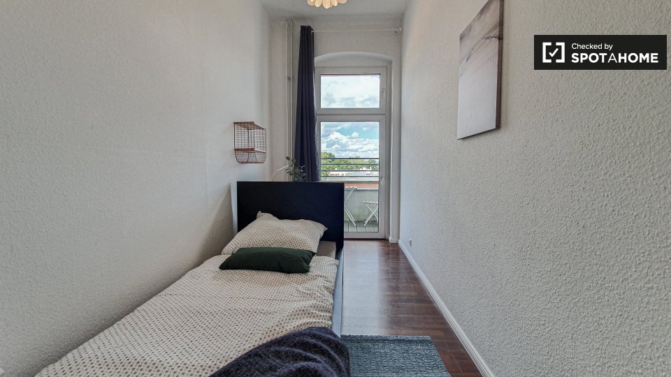 Room, Holländerstraße, Berlin