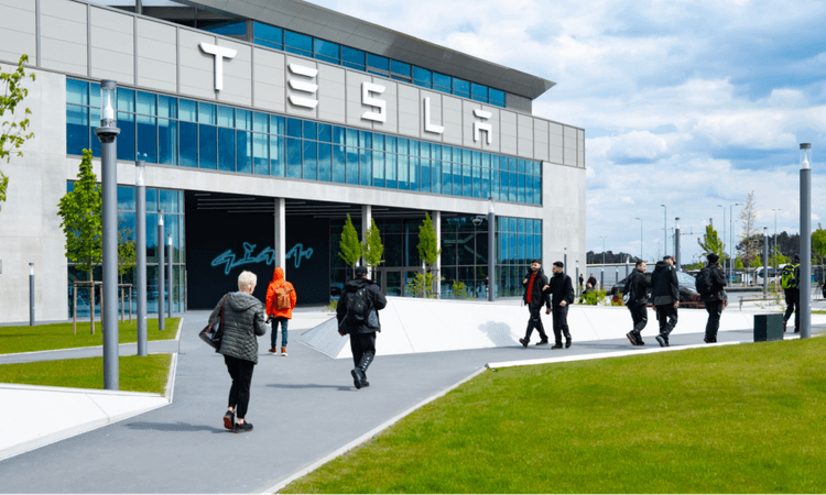 Tesla criticised for normalising home visits to Berlin employees on sick leave