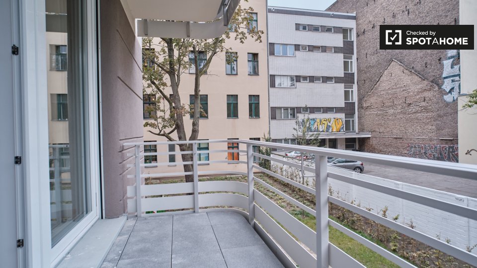 Room, Nazarethkirchstraße, Berlin