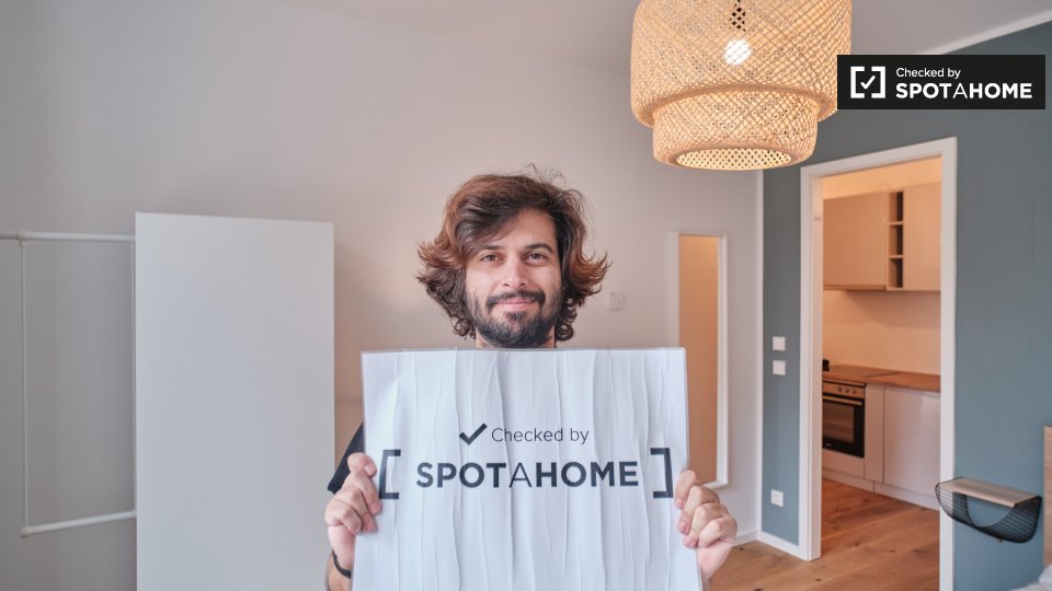 Room, Nazarethkirchstraße, Berlin