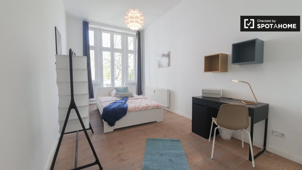 Room, Weimarische Str., Berlin