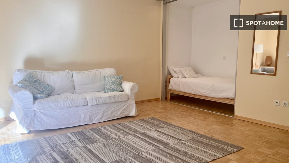 Apartment, Stubenrauchstraße, Berlin
