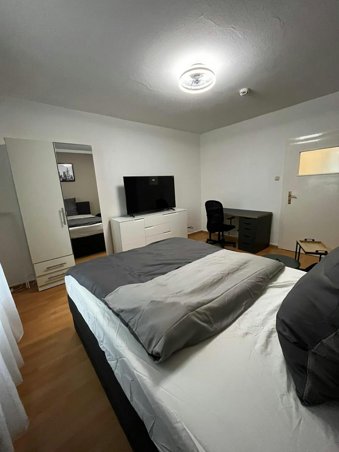Apartment, Robert-Mayer-Straße, Frankfurt