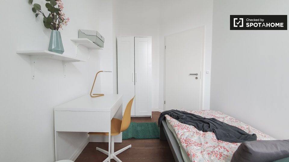 Room, Weimarische Str., Berlin
