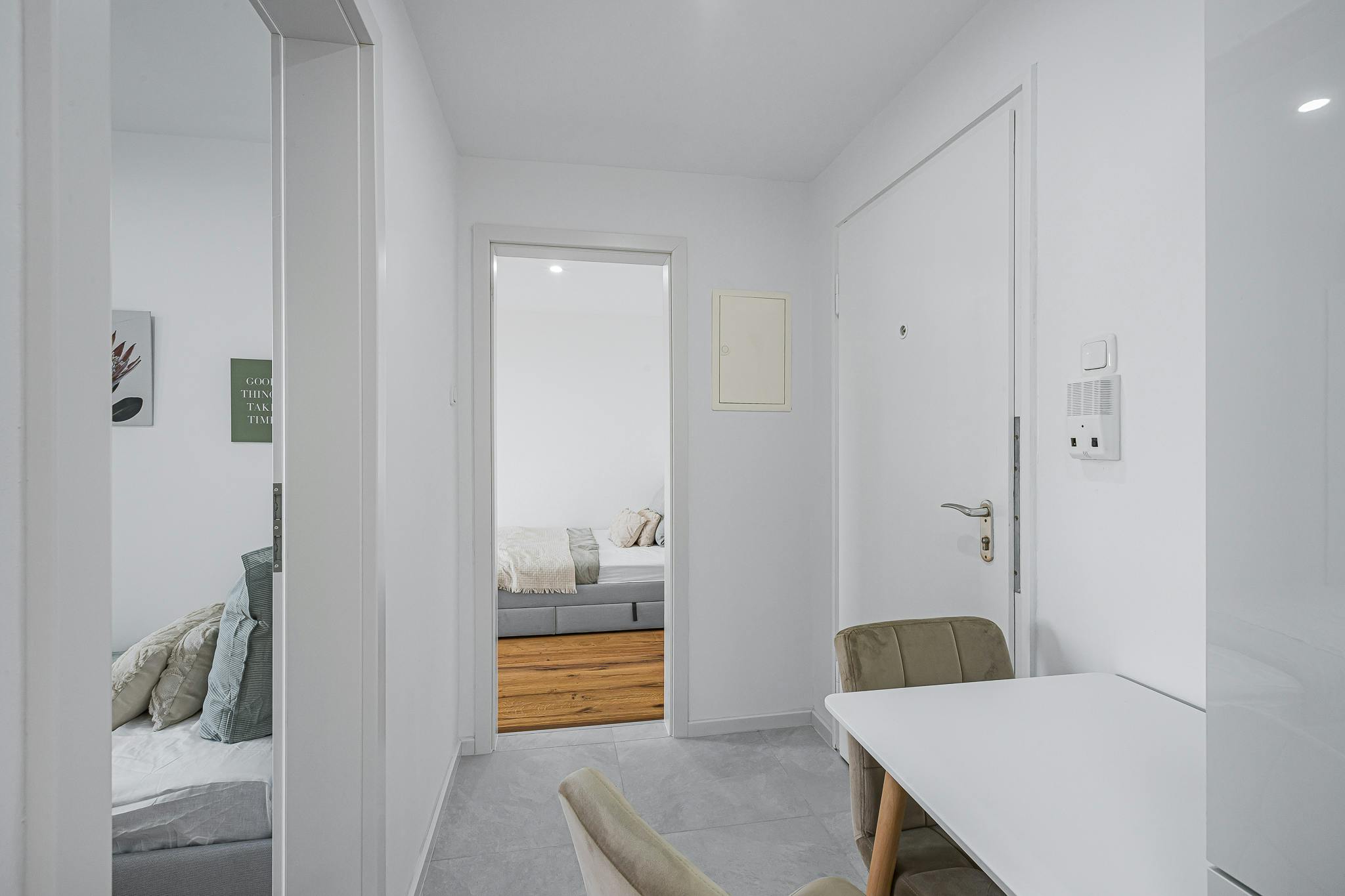 Apartment, Schaffhauser Straße, Munich