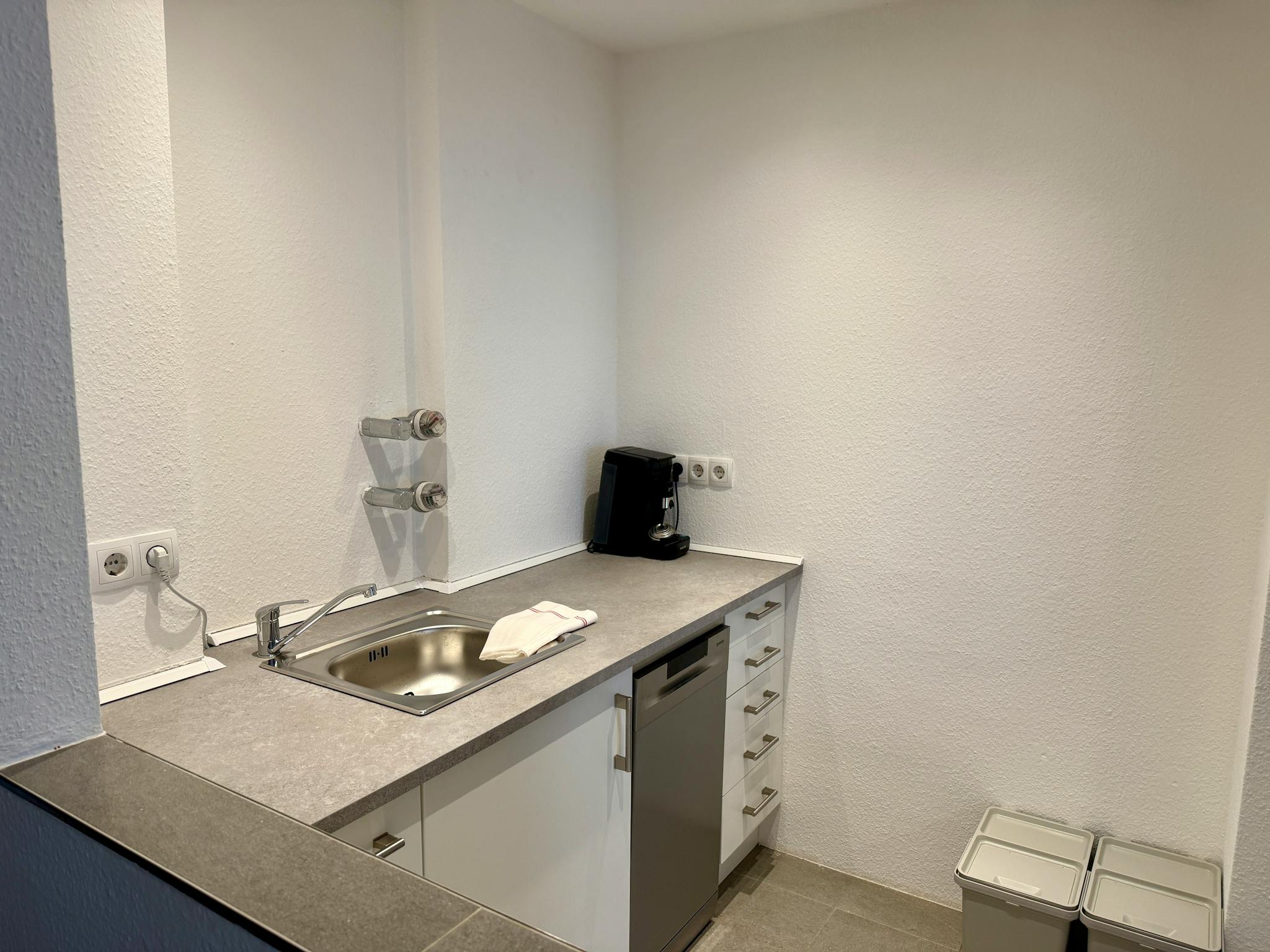 Apartment, Konkordiastraße, Dusseldorf
