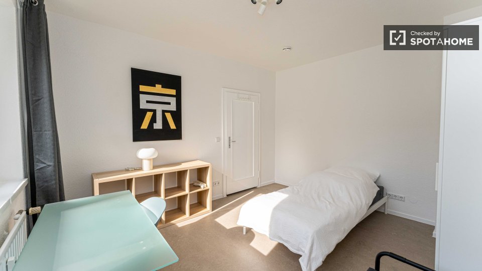 Room, Neltestraße, Berlin