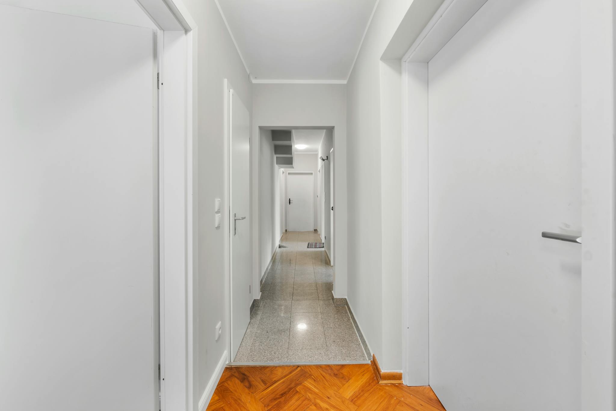 House, Groß-Ziethener Chaussee, Berlin
