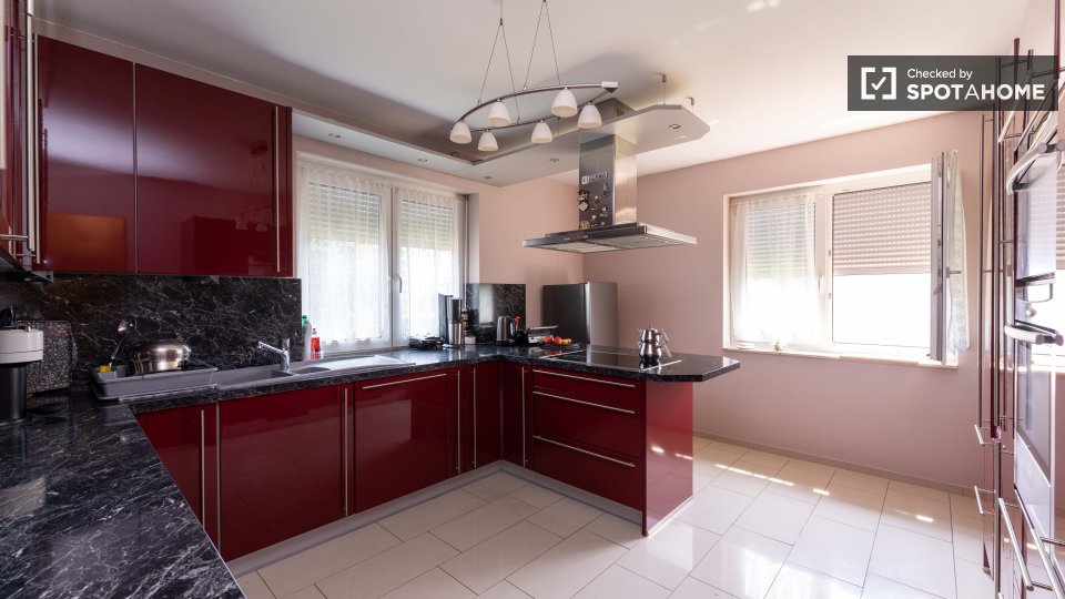Room, Steinträgerweg, Berlin