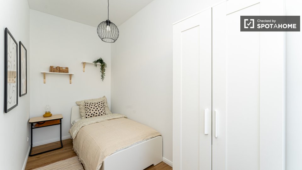 Room, Hoffmannstraße, Berlin