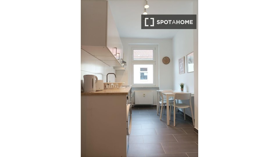 Apartment, Sonnenallee, Berlin