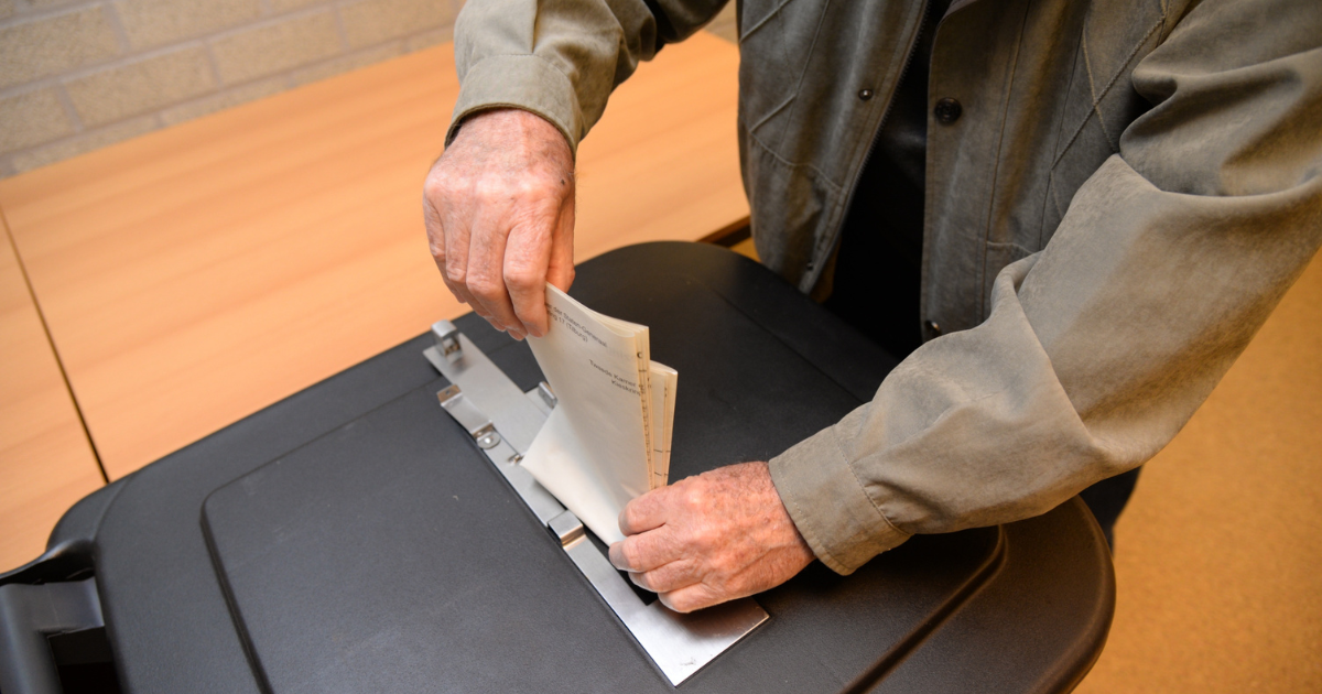 Nighttime voting sees good turnout as Dutch local elections kick off