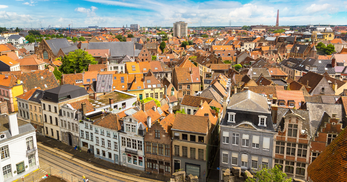 Unrealistic promises from politicians worsen Dutch housing crisis, say experts