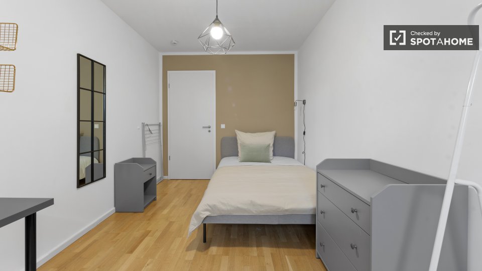 Room, Friedrichstraße, Berlin