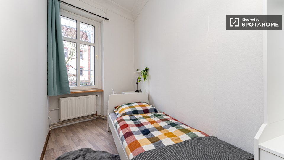 Room, Waldstraße, Berlin