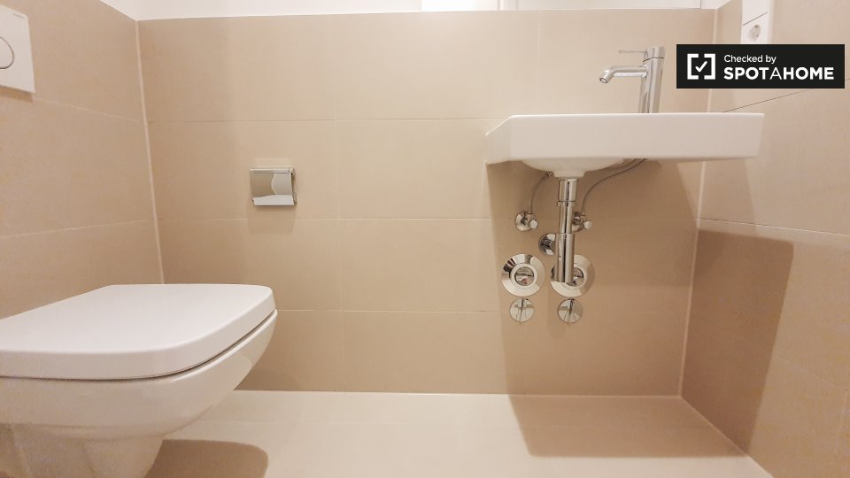 Room, Nazarethkirchstraße, Berlin