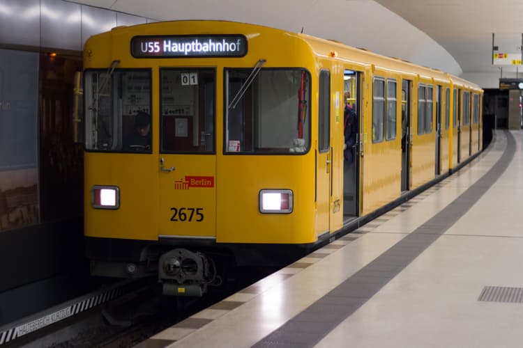 Berlin launches free travel card for students