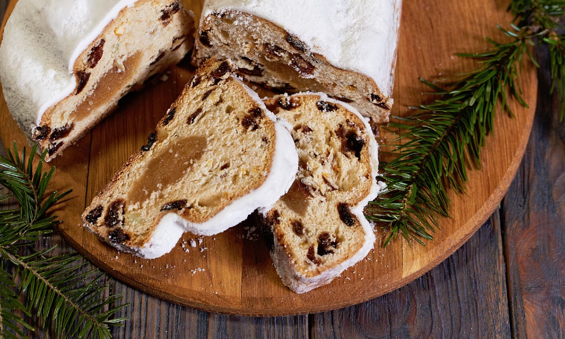 [Video] Traditional Dutch Kerststol recipe for Christmas