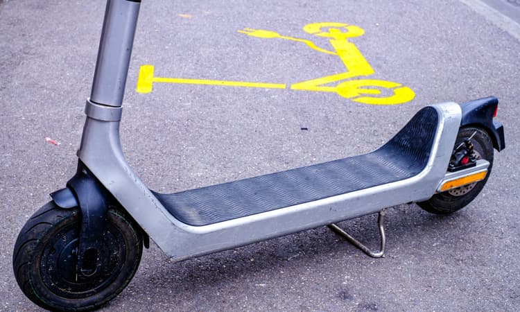German police are now riding e-scooters on duty