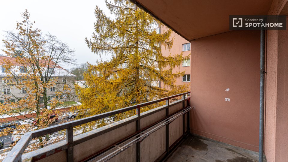 Room, Forckenbeckstraße, Berlin