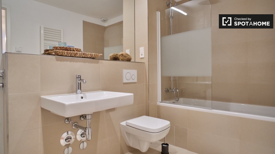 Room, Nazarethkirchstraße, Berlin