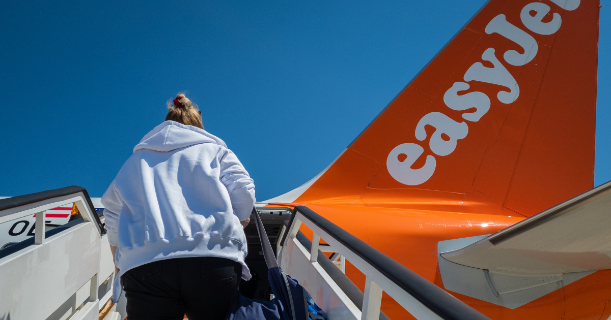 Does your EasyJet boarding pass have to include your middle names?