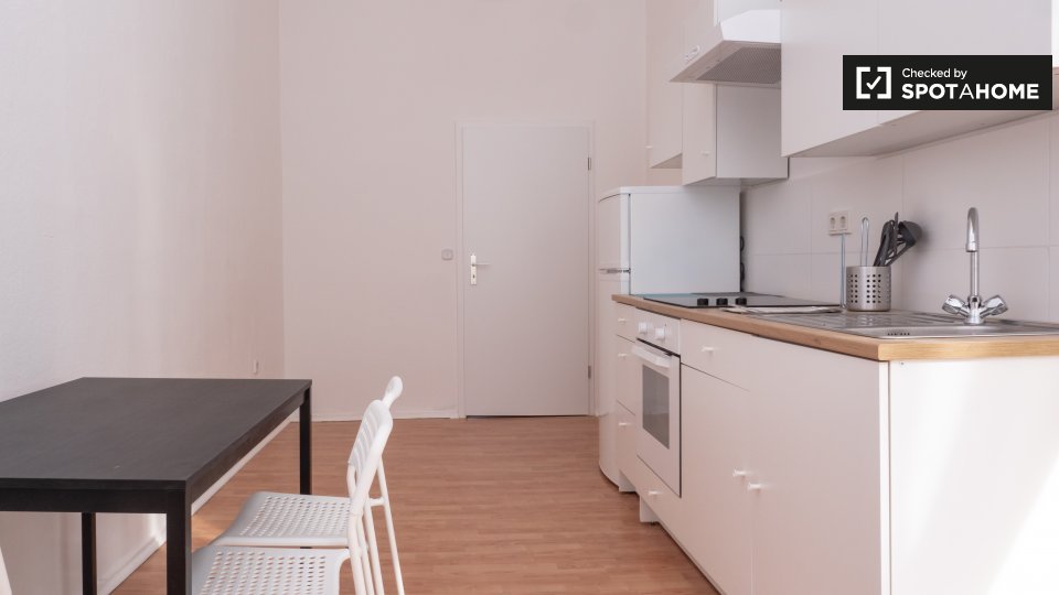Room, Mehringdamm, Berlin