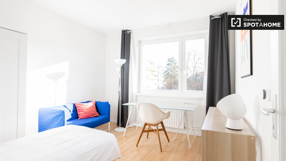 Room, Neltestraße, Berlin