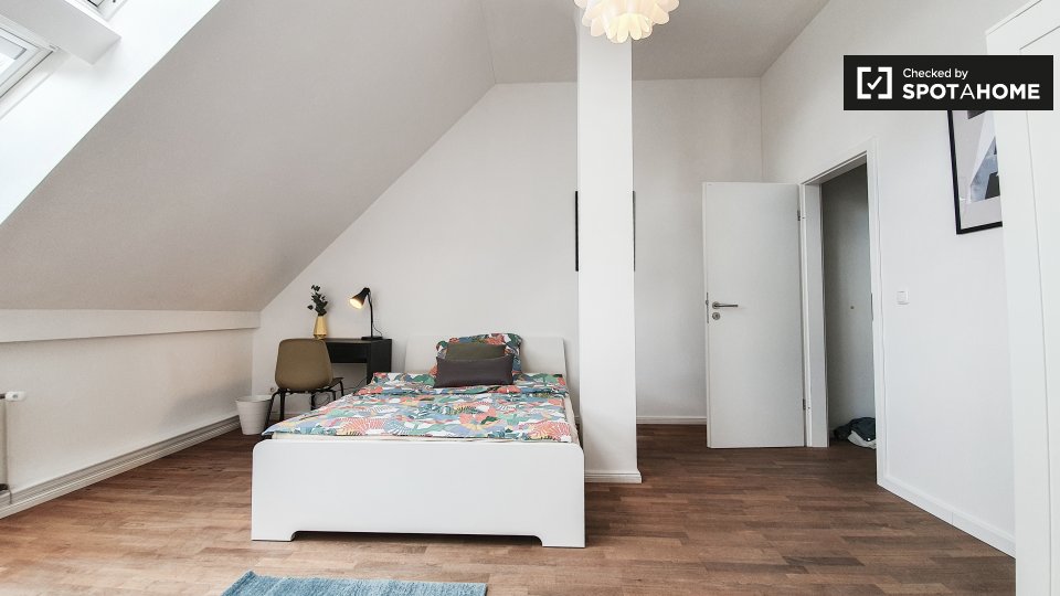 Room, Martin-Luther-Str., Berlin