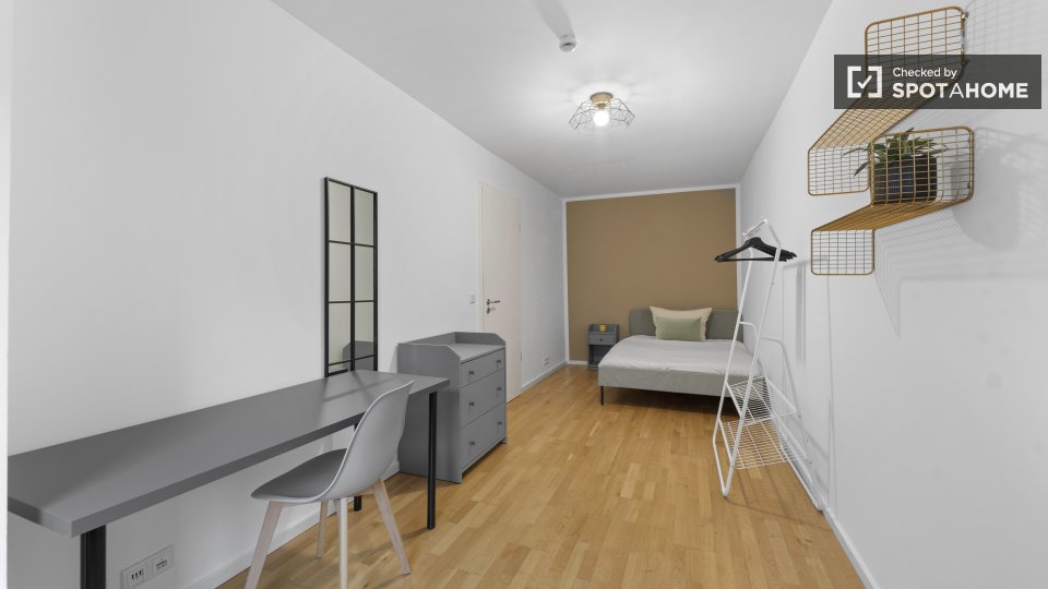 Room, Friedrichstraße, Berlin