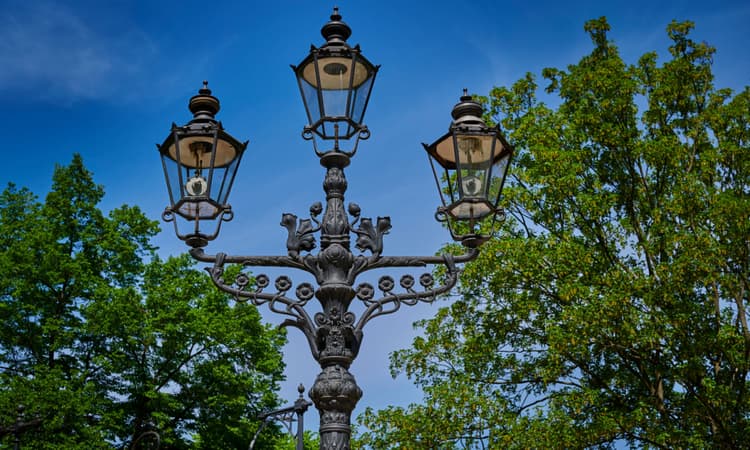 Why are the streets of Berlin still lit with gas?
