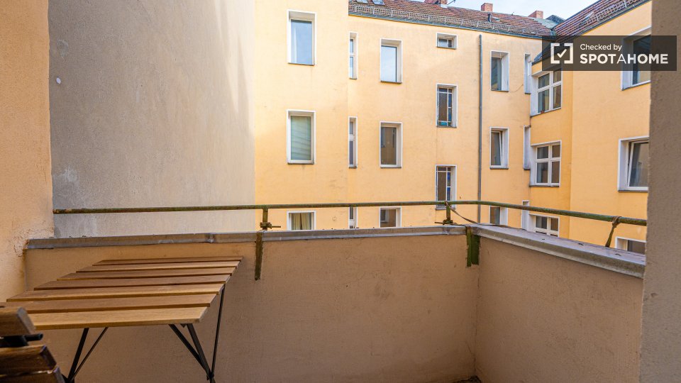 Room, Sonnenallee, Berlin