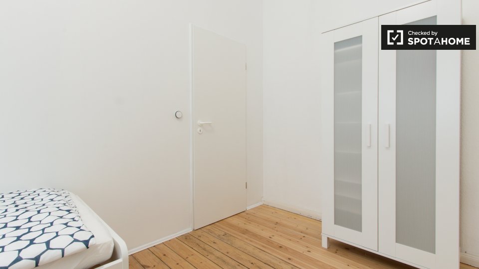 Room, Detmolder Str., Berlin