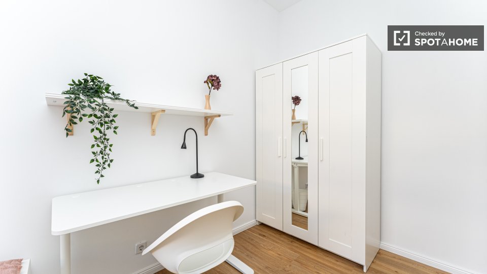 Room, Hoffmannstraße, Berlin