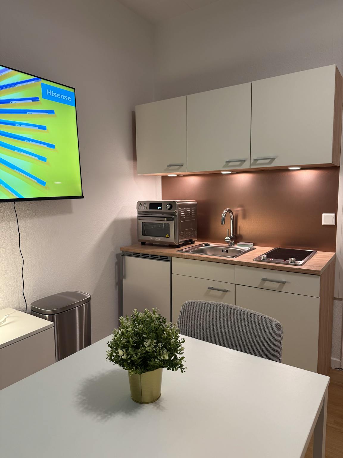 Apartment, Bahnstraße, Dusseldorf