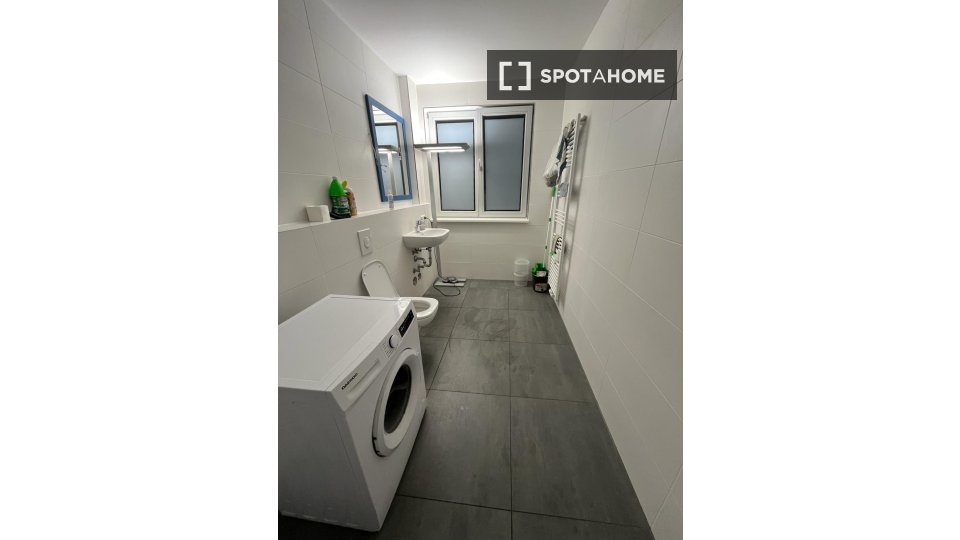 Room, Wilhelminenhofstraße, Berlin