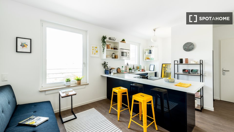 Room, Klara-Franke-Straße, Berlin