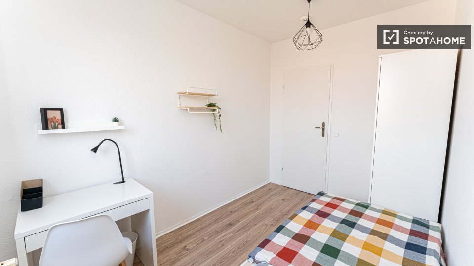 Room, Gluckstraße, Berlin