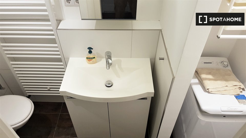 Apartment, Suarezstraße, Berlin