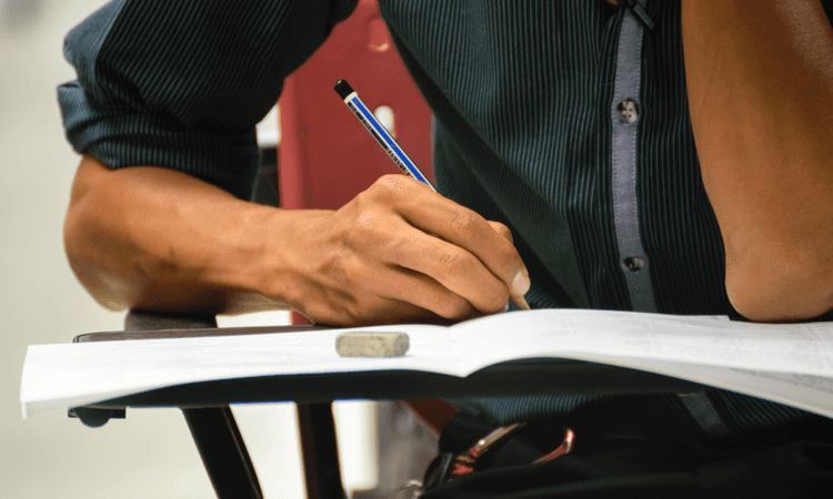 Rising citizenship test applications strain Berlin exam centres