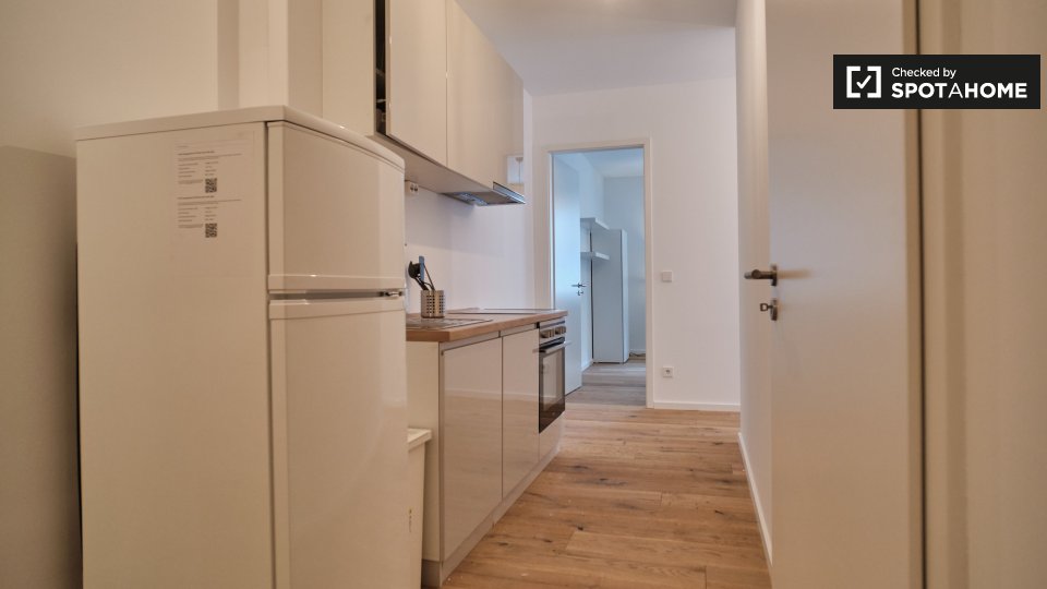 Room, Nazarethkirchstraße, Berlin