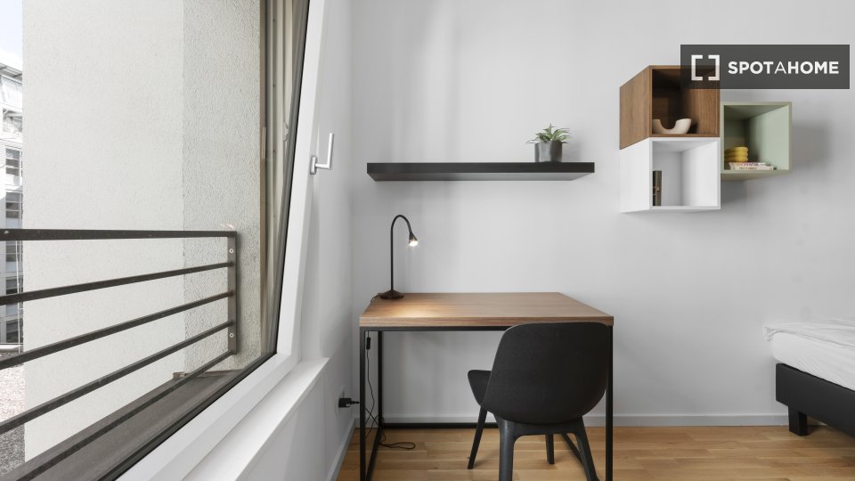 Room, Friedrichstraße, Berlin
