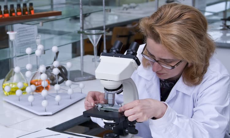 German scientists discover cause of blood clotting in vaccine recipients