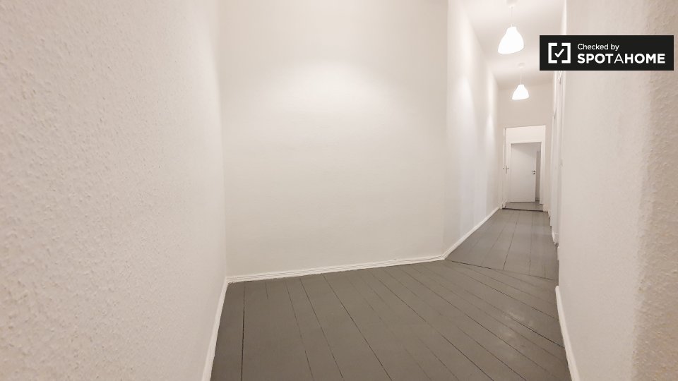 Room, Kottbusser Damm-30, Berlin