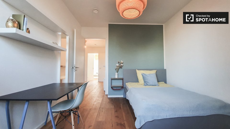 Room, Nazarethkirchstraße, Berlin