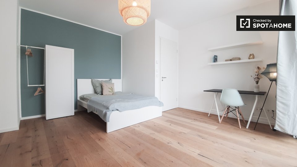 Room, Nazarethkirchstraße, Berlin